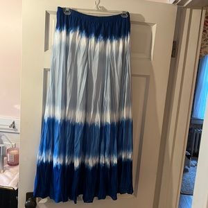 Zach and Rachel size small blue tie-dye polyester maxi skirt